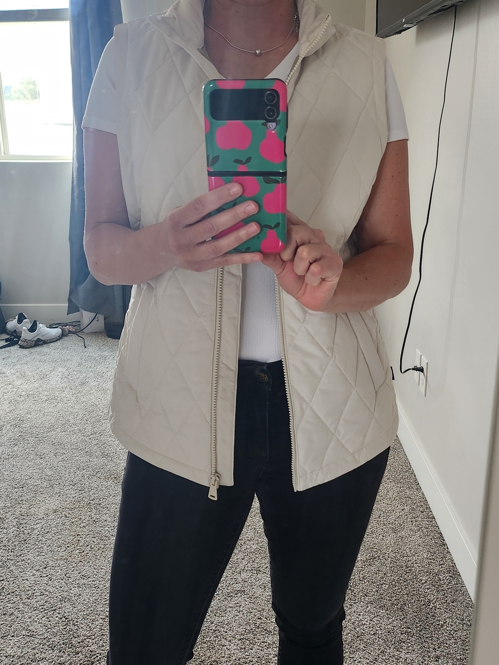 Free Country  Women's Size M White Vest With Pockets